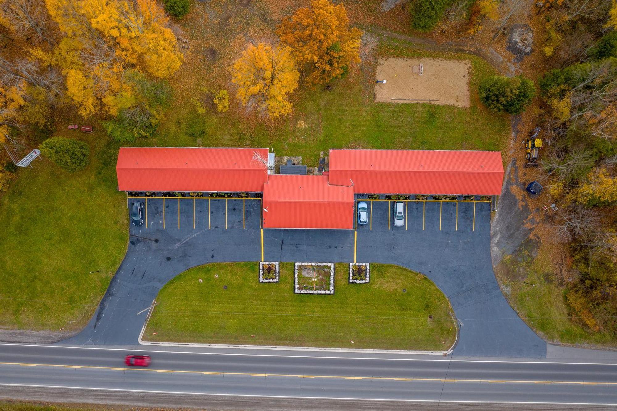 Moira Motel Madoc